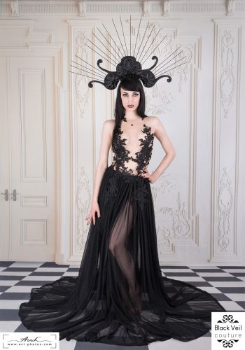 Kawaï Von Tierisch - Black Veil Couture