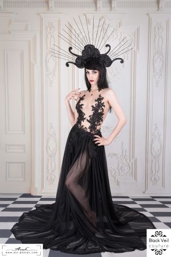 Kawaï Von Tierisch - Black Veil Couture